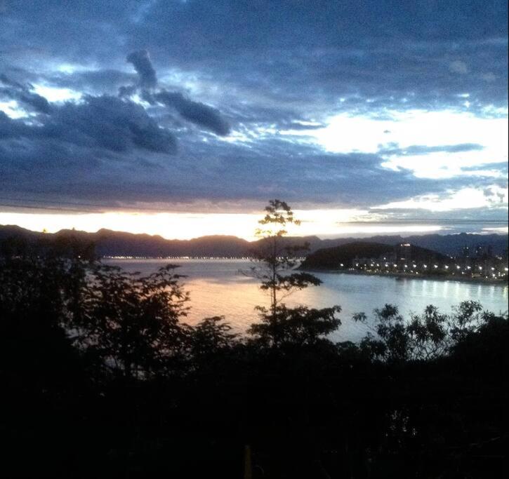 卡拉瓜塔图巴Por De Sol No Mar Da Cama别墅 外观 照片